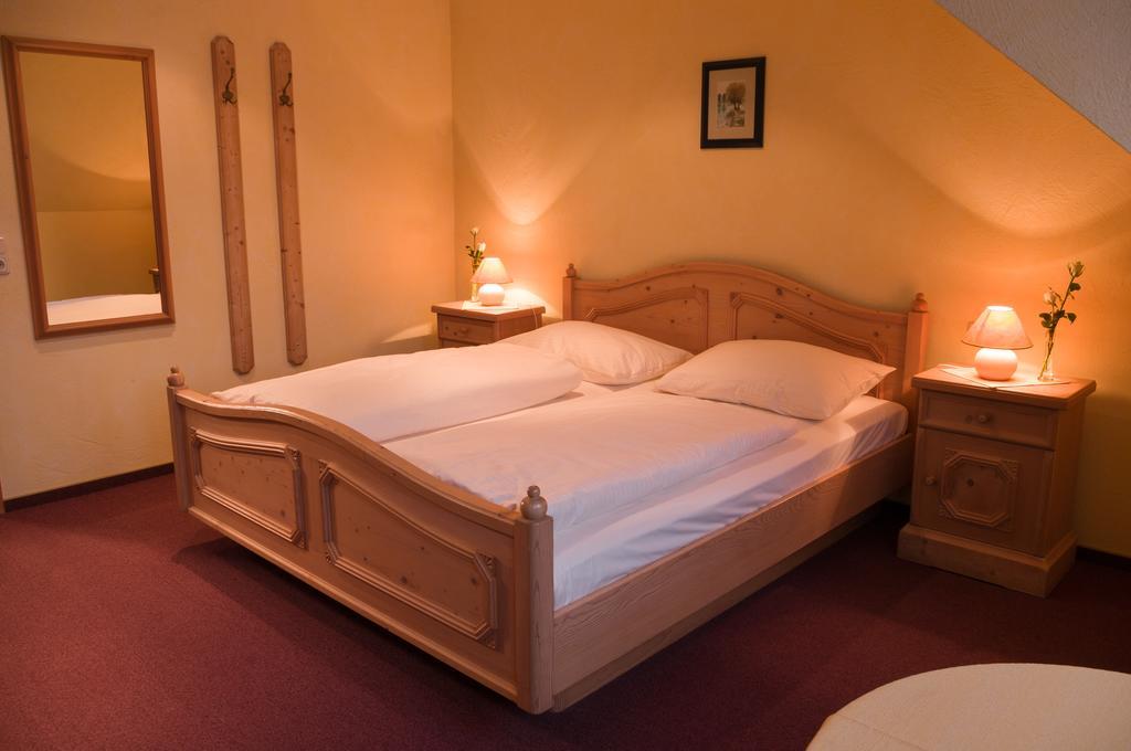 Hotel Schwarzes Ross Schwarzach am Main Phòng bức ảnh